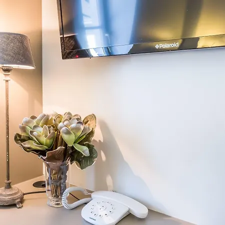 Hotel L'adresse 2*