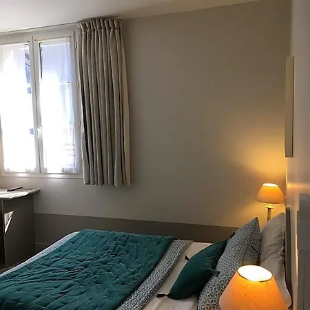 L'adresse 2* Tours